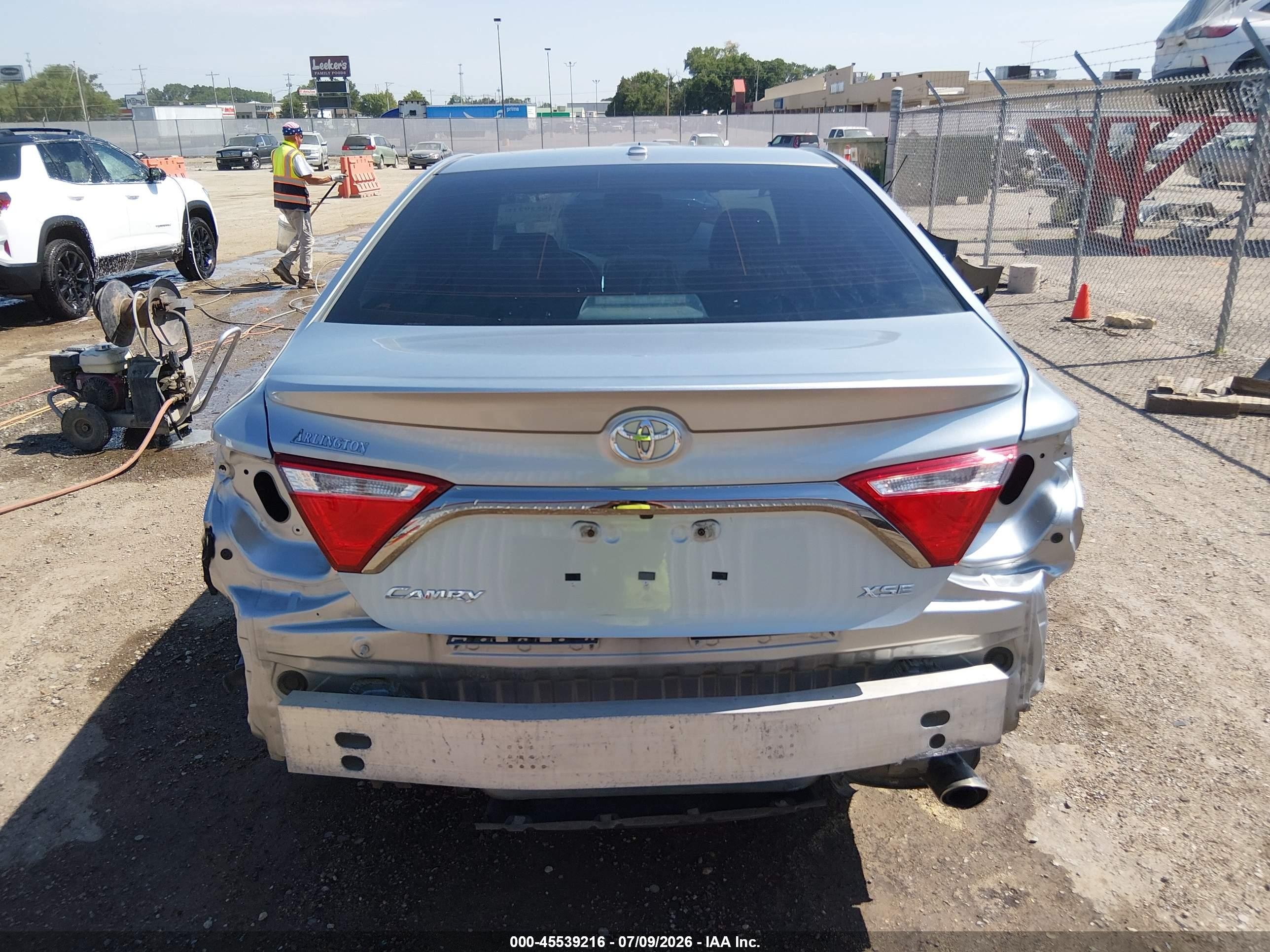 2015 Toyota Camry Xse Silver vin: 4T1BF1FK2FU030345