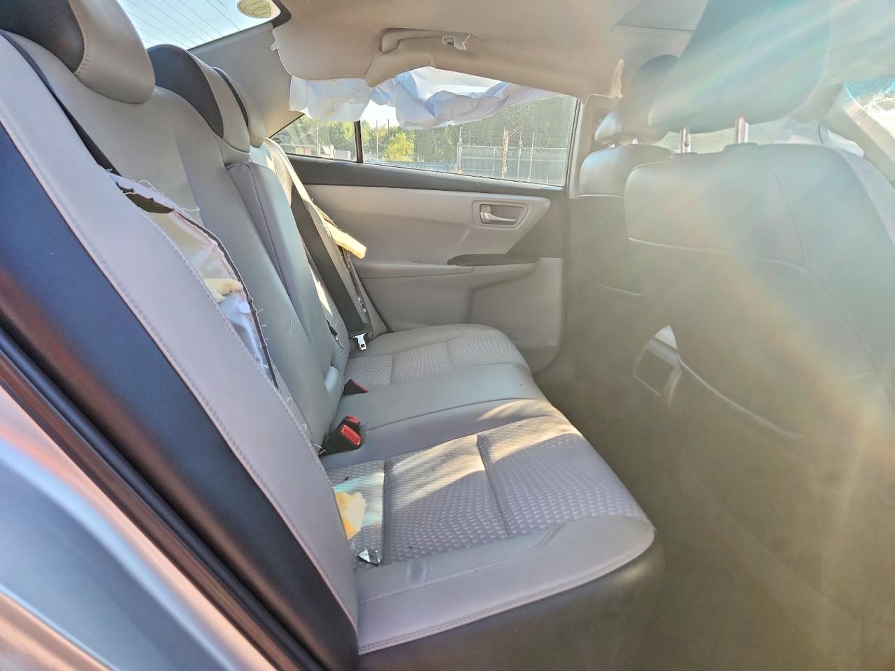 2015 Toyota Camry Se Silver vin: 4T1BF1FK2FU031382