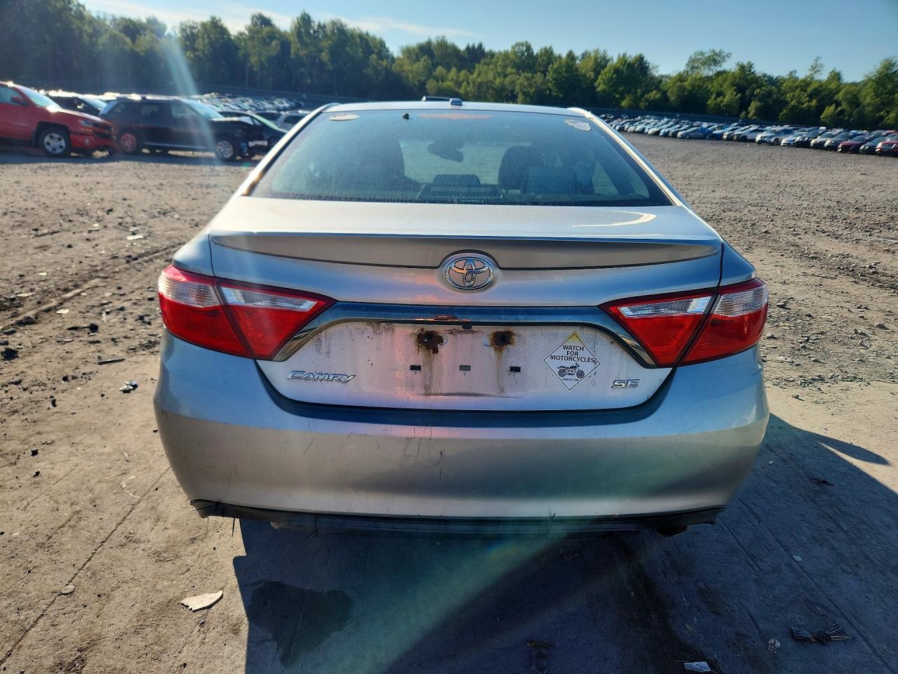 2015 Toyota Camry Se Silver vin: 4T1BF1FK2FU031382
