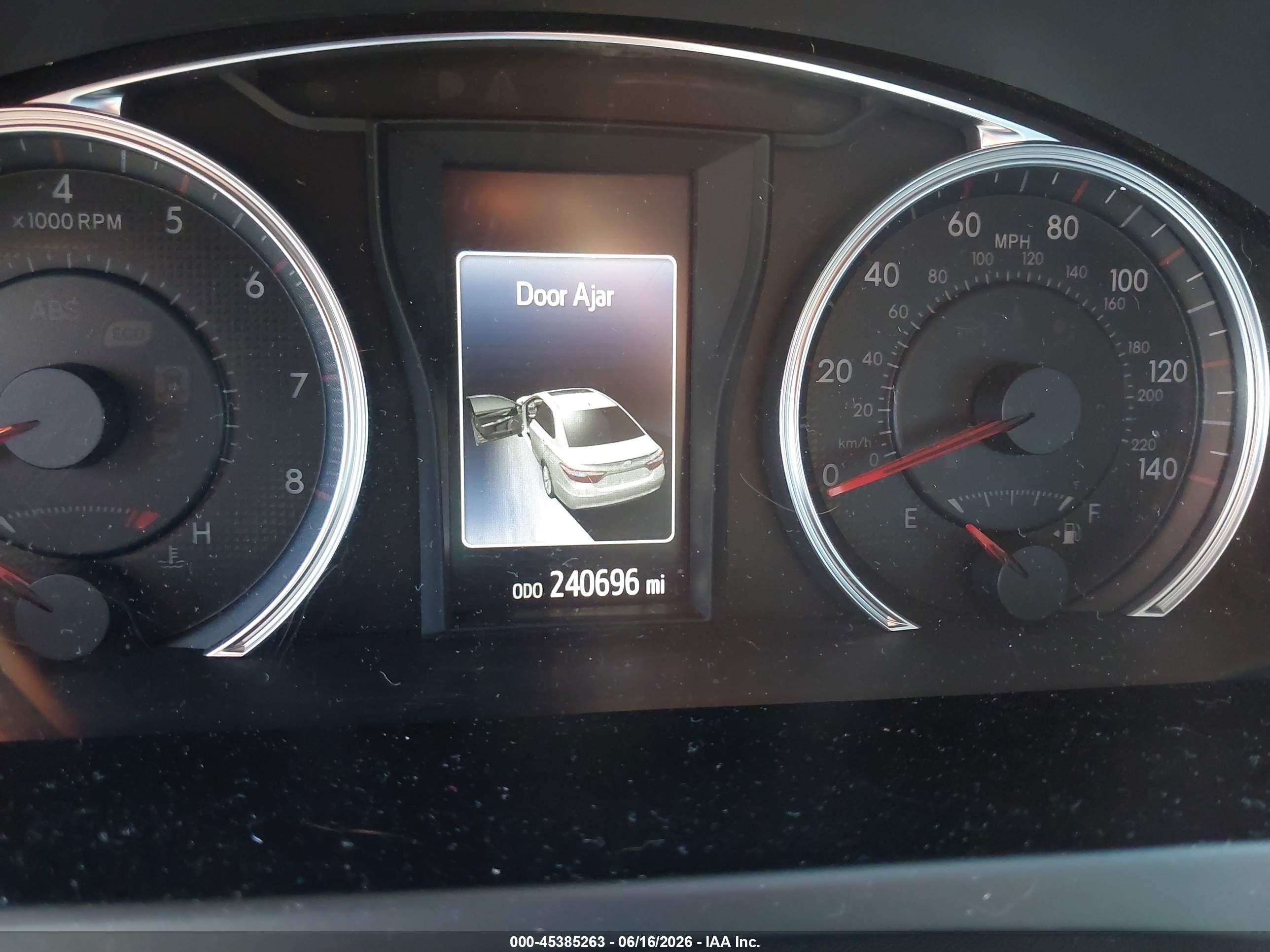 2015 Toyota Camry Se White vin: 4T1BF1FK2FU042236