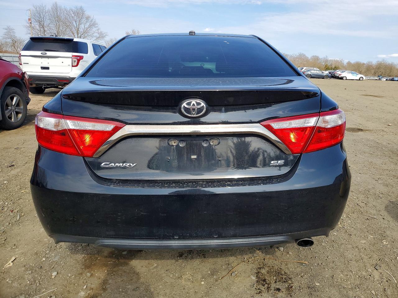 2015 Toyota Camry Se Black vin: 4T1BF1FK2FU047078