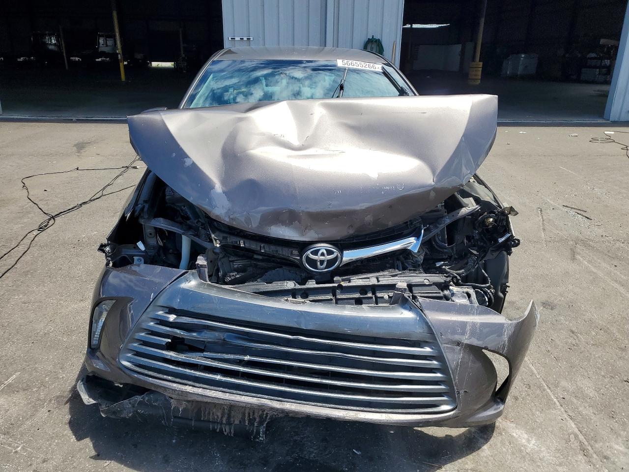 2015 Toyota Camry Le Gray vin: 4T1BF1FK2FU051728