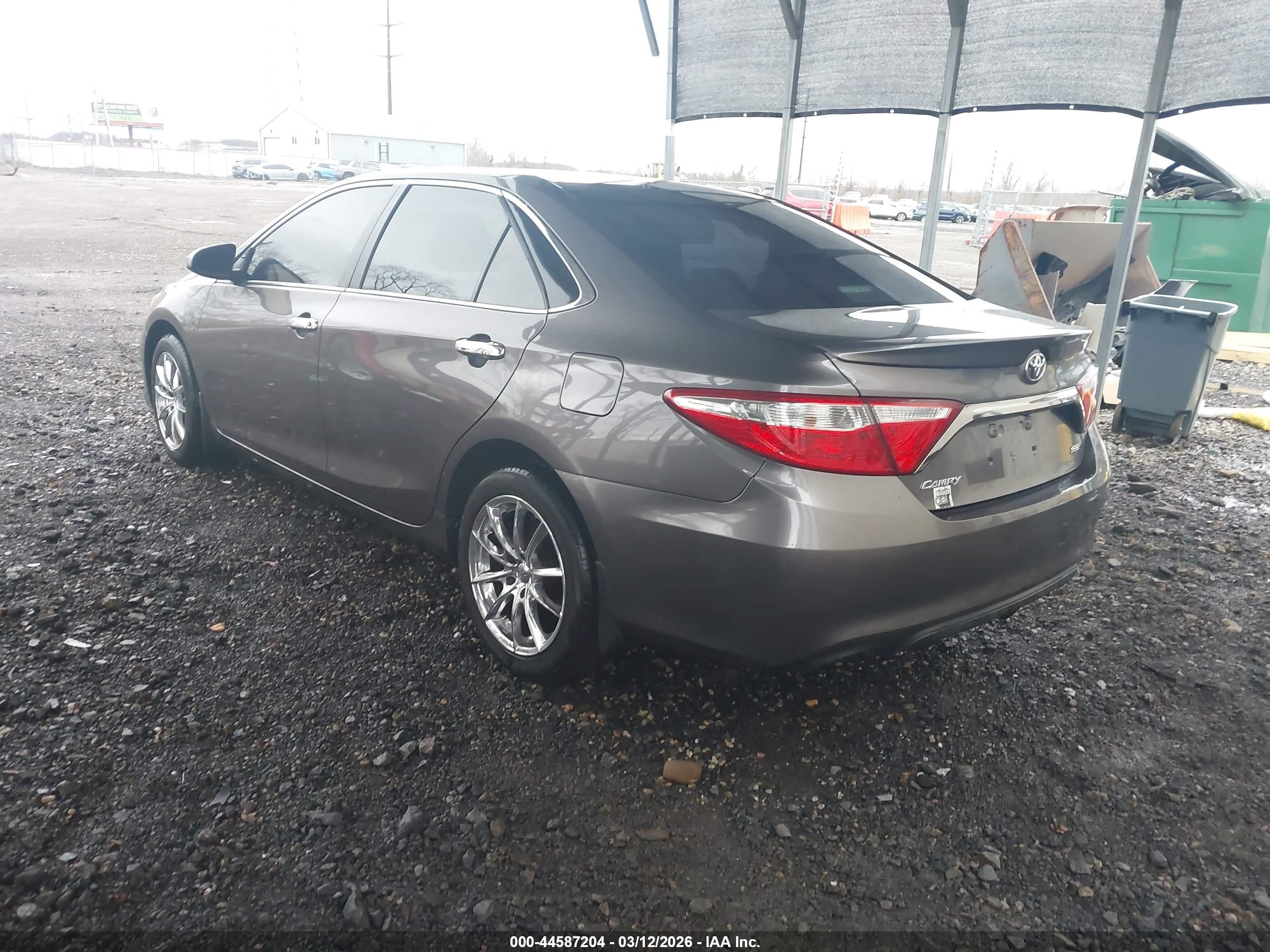 2015 Toyota Camry Se Gray vin: 4T1BF1FK2FU053690