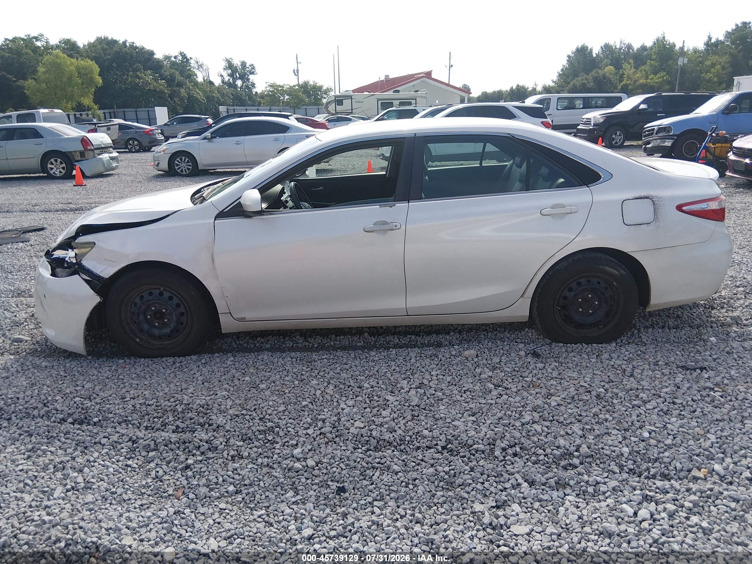 2015 Toyota Camry Se Белый vin: 4T1BF1FK2FU056704