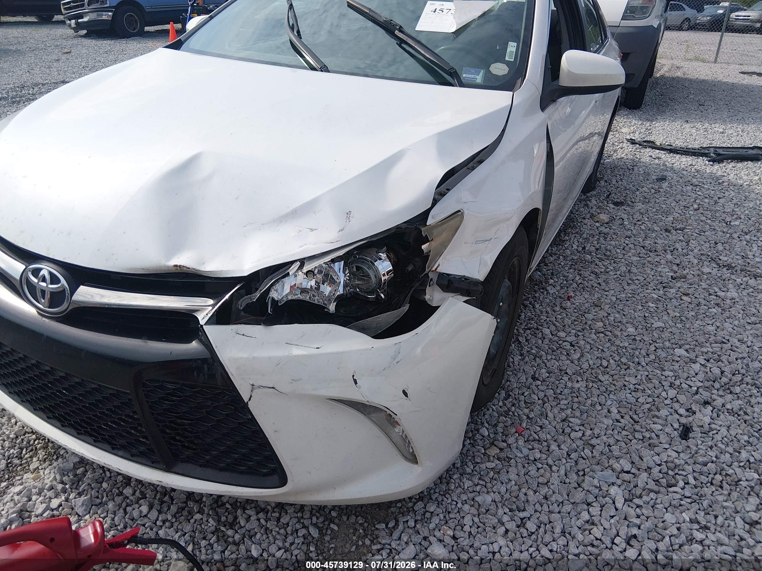 2015 Toyota Camry Se Белый vin: 4T1BF1FK2FU056704