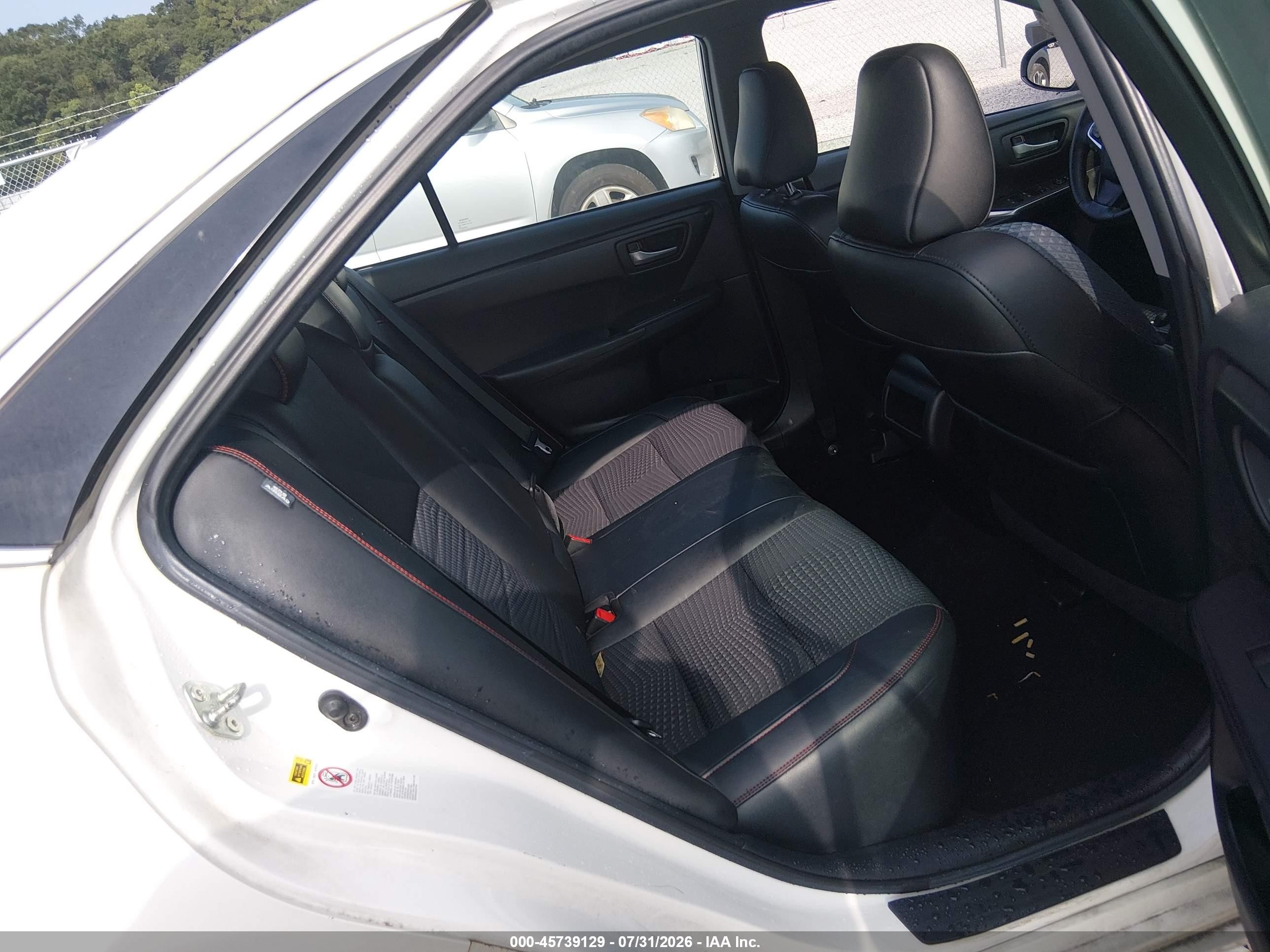 2015 Toyota Camry Se Белый vin: 4T1BF1FK2FU056704