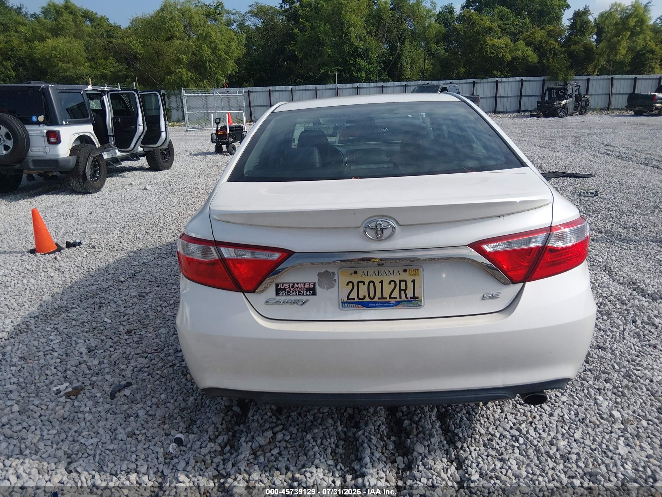 2015 Toyota Camry Se Белый vin: 4T1BF1FK2FU056704