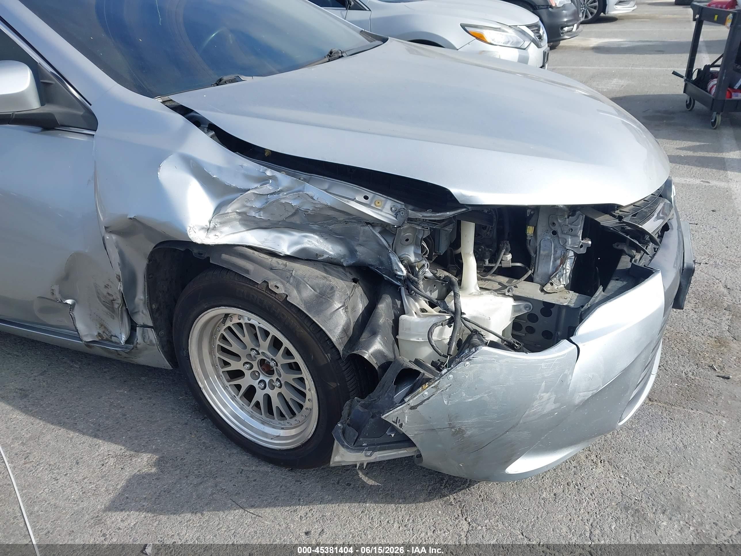2015 Toyota Camry Le Silver vin: 4T1BF1FK2FU057741