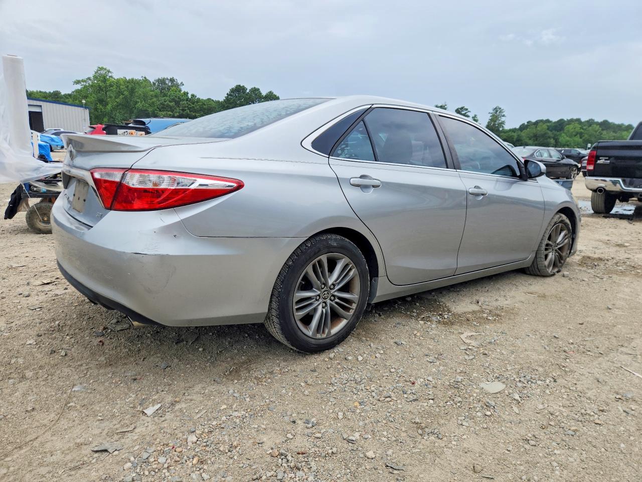 2015 Toyota Camry Se Серебряный vin: 4T1BF1FK2FU060011