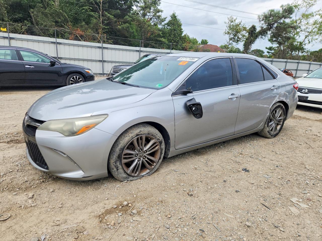 2015 Toyota Camry Se Серебряный vin: 4T1BF1FK2FU060011