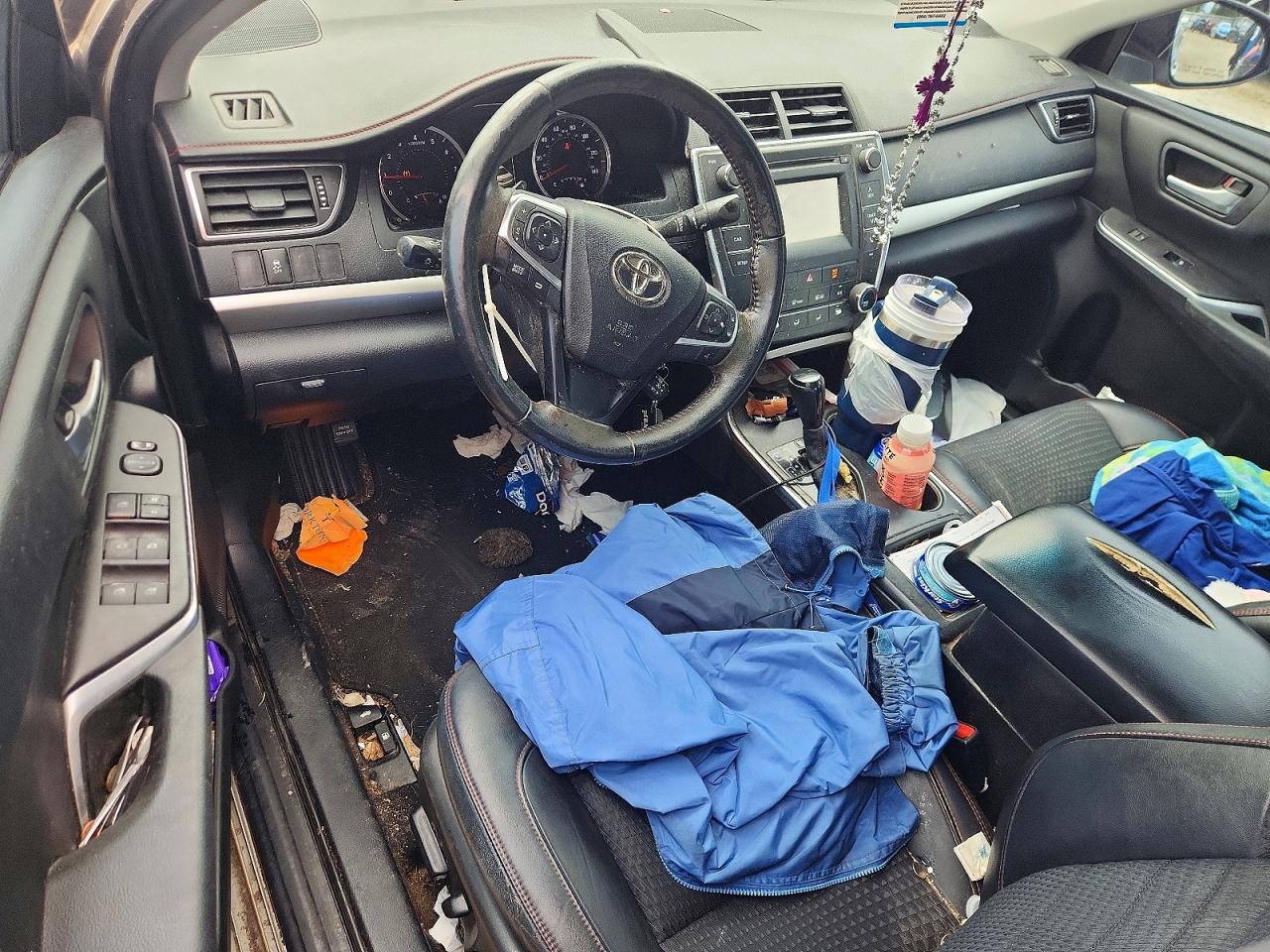 2015 Toyota Camry Se Серебряный vin: 4T1BF1FK2FU060011