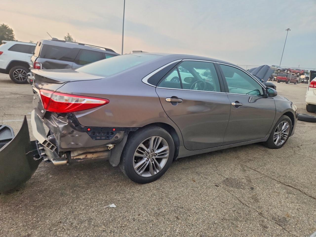 2015 Toyota Camry Se Gray vin: 4T1BF1FK2FU081604