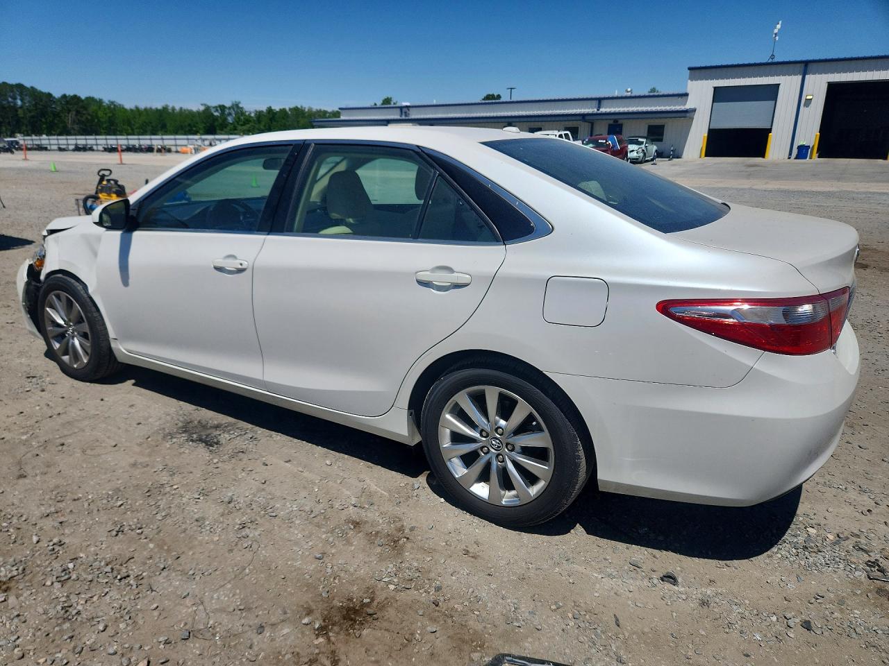 2015 Toyota Camry Xle White vin: 4T1BF1FK2FU085412