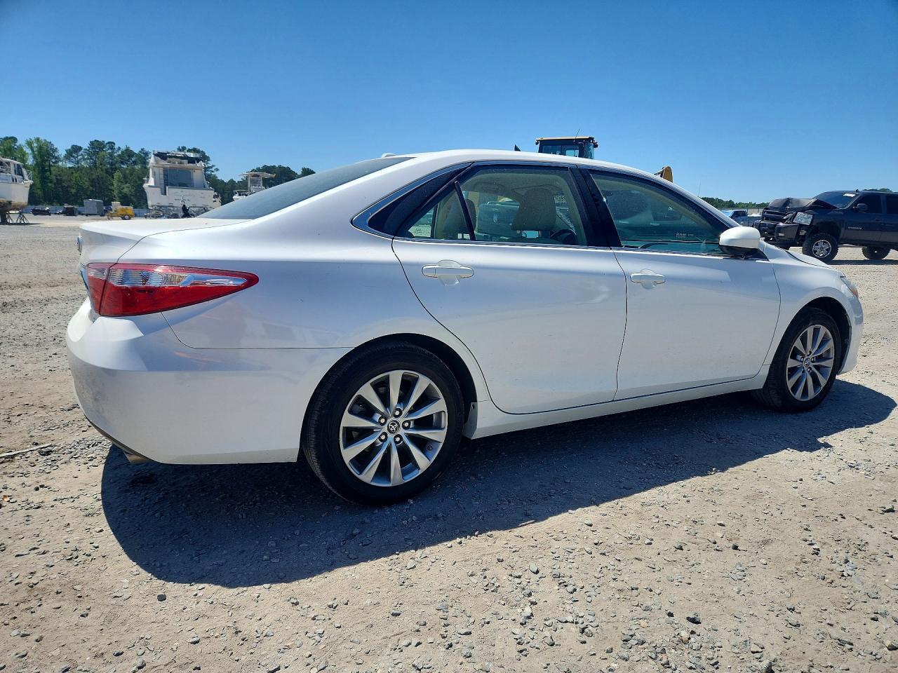 2015 Toyota Camry Xle White vin: 4T1BF1FK2FU085412