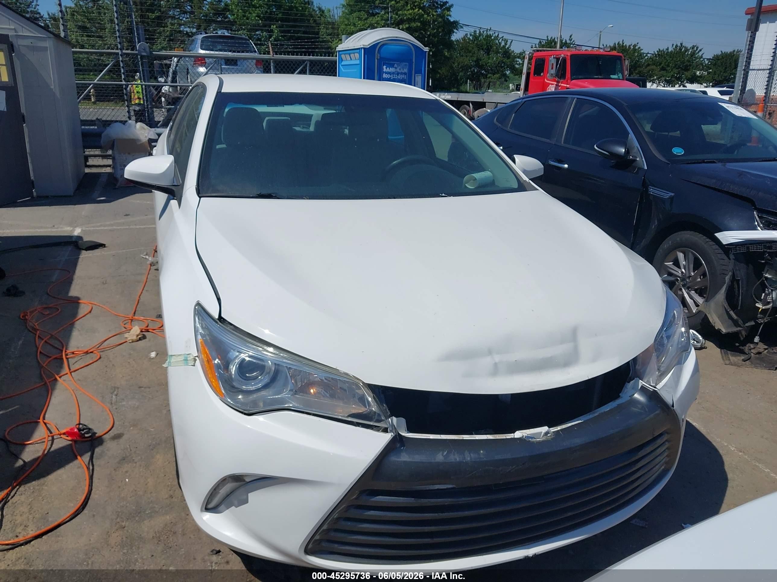 2015 Toyota Camry Le/xle/se/xse White vin: 4T1BF1FK2FU091341