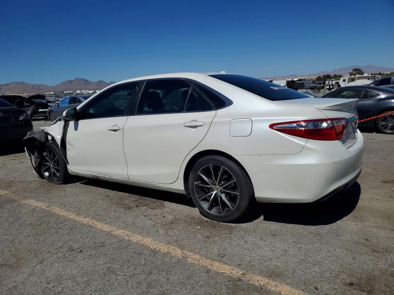 2015 Toyota Camry Xse White vin: 4T1BF1FK2FU092649