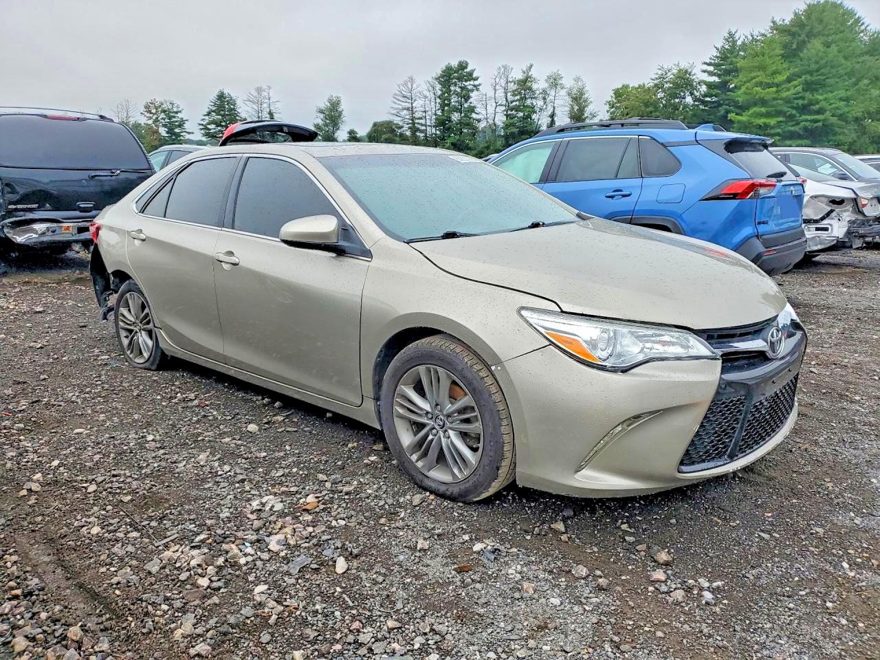 2015 Toyota Camry Se Gold vin: 4T1BF1FK2FU100443
