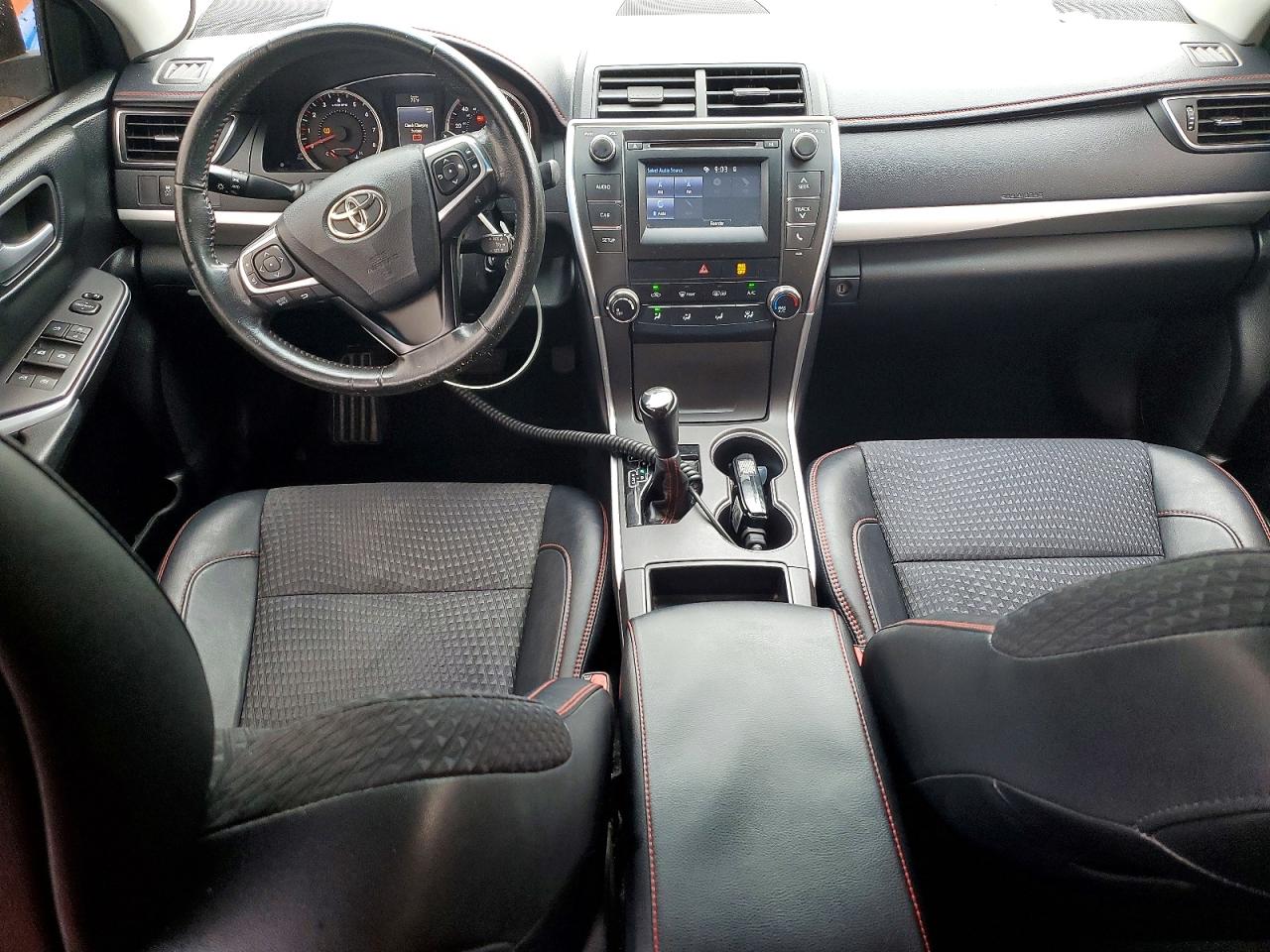 2015 Toyota Camry Se Gold vin: 4T1BF1FK2FU100443
