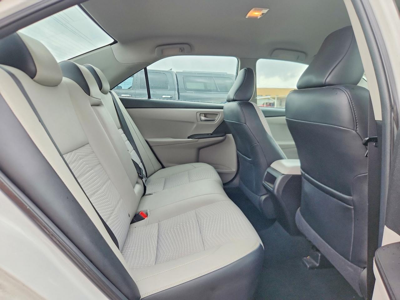 2015 Toyota Camry Se White vin: 4T1BF1FK2FU102290