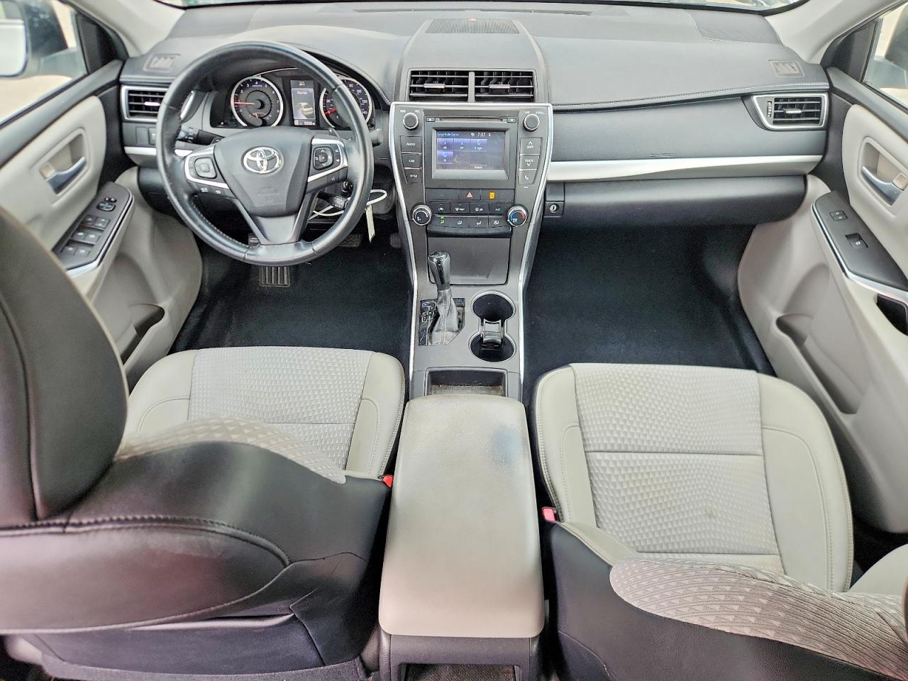 2015 Toyota Camry Se White vin: 4T1BF1FK2FU102290