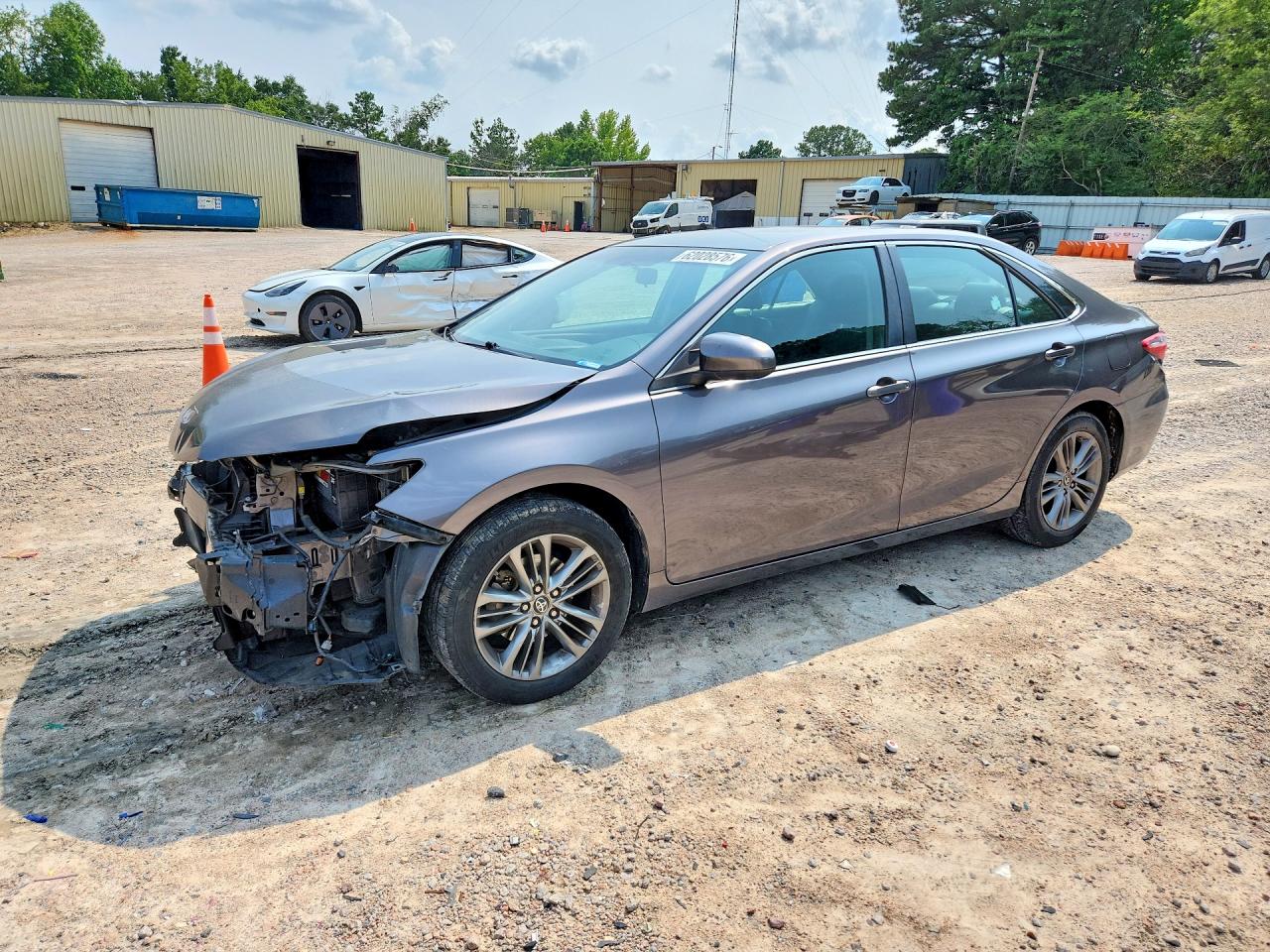 2015 Toyota Camry Se Серый vin: 4T1BF1FK2FU108302