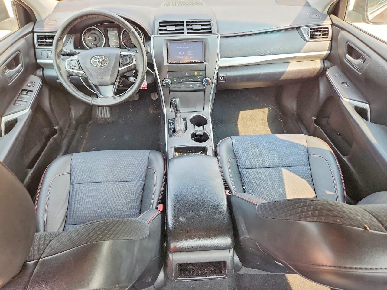 2015 Toyota Camry Se Серый vin: 4T1BF1FK2FU108302