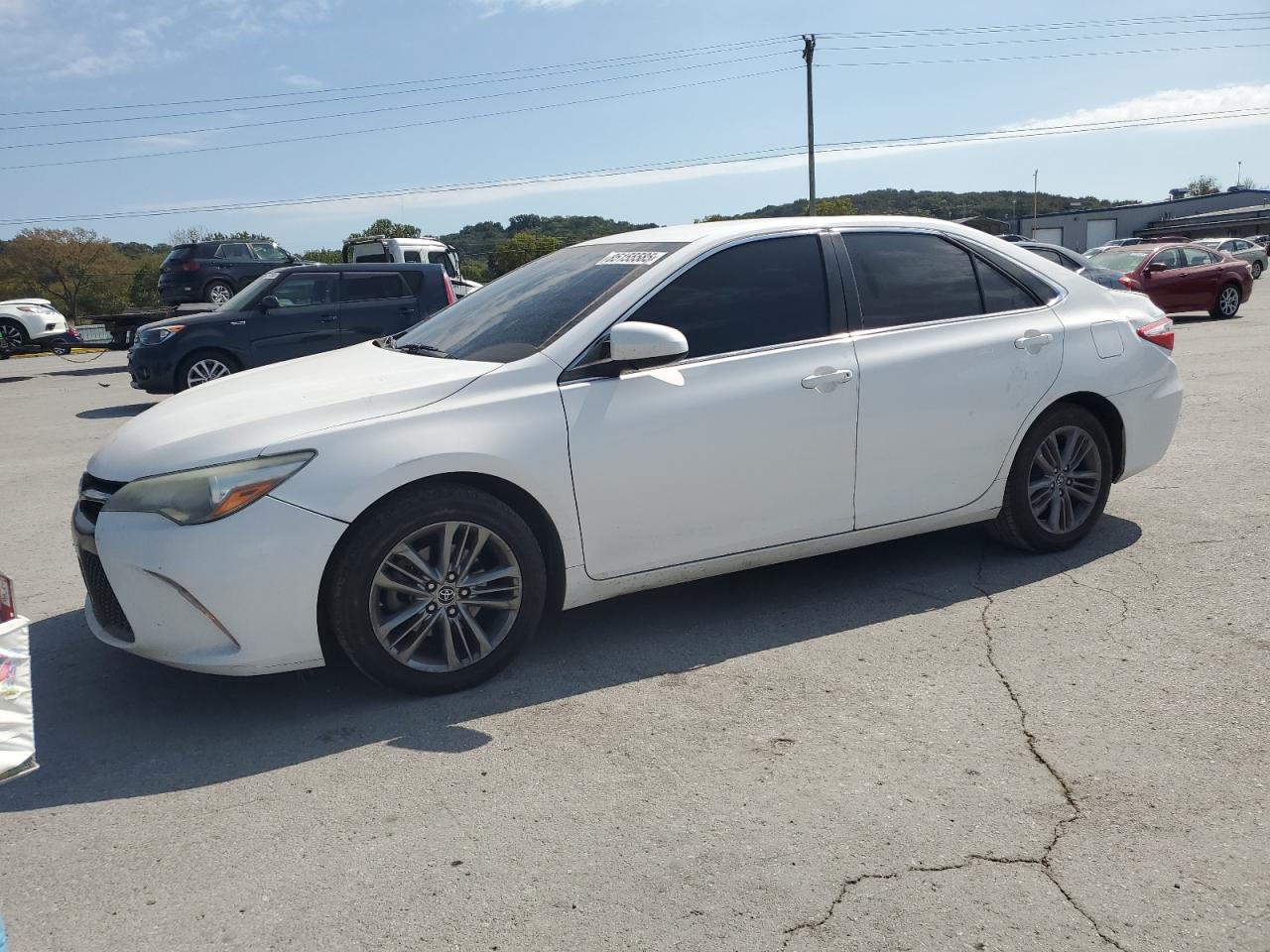 2015 Toyota Camry Le White vin: 4T1BF1FK2FU109918