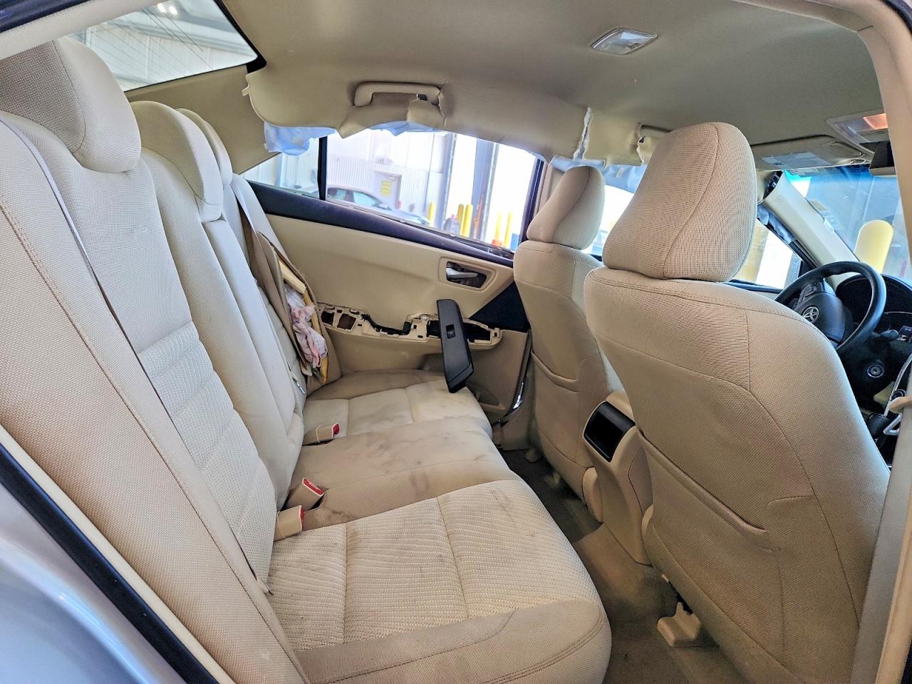 2015 Toyota Camry Le Tan vin: 4T1BF1FK2FU110521