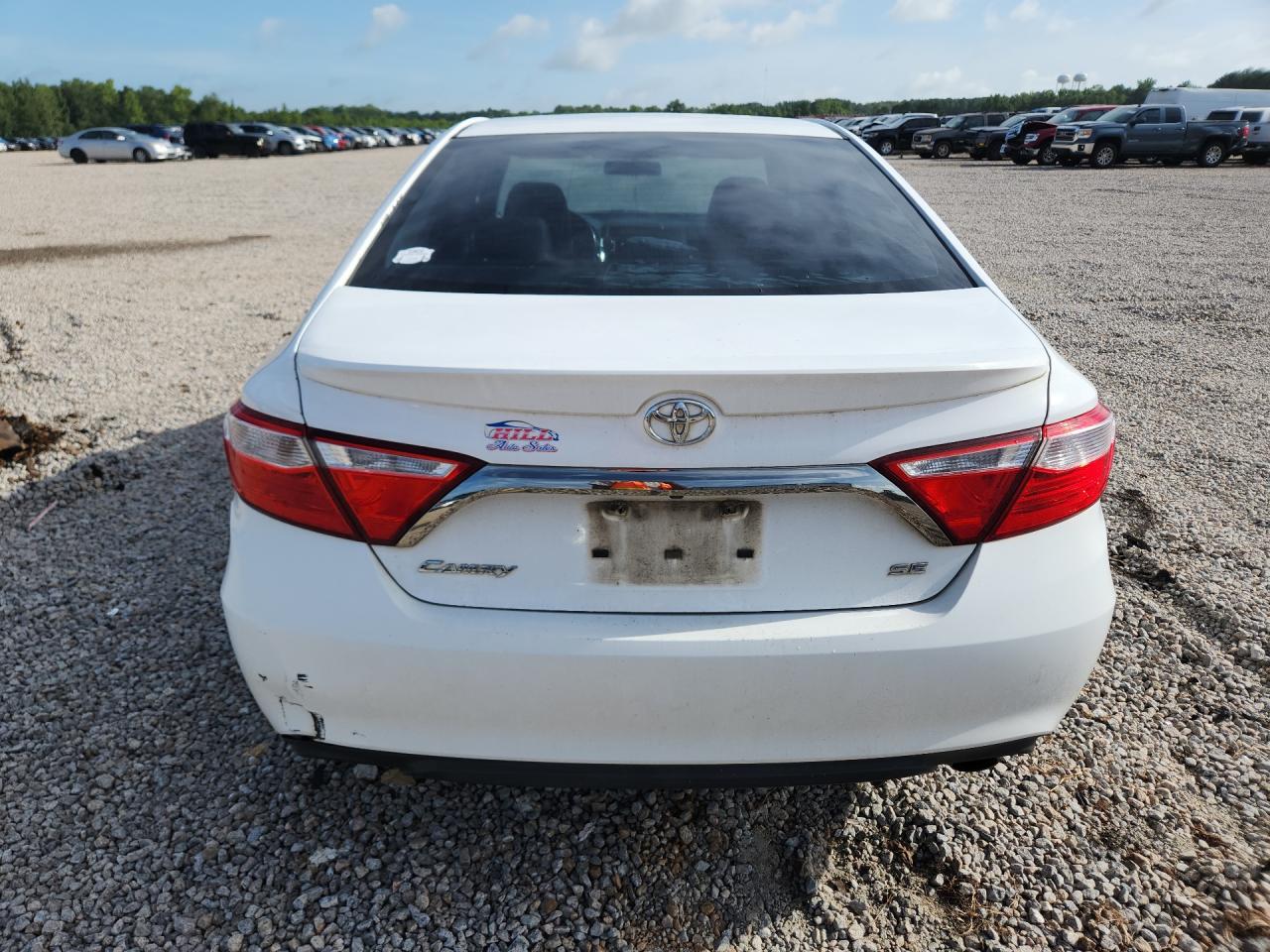 2015 Toyota Camry Se White vin: 4T1BF1FK2FU474731
