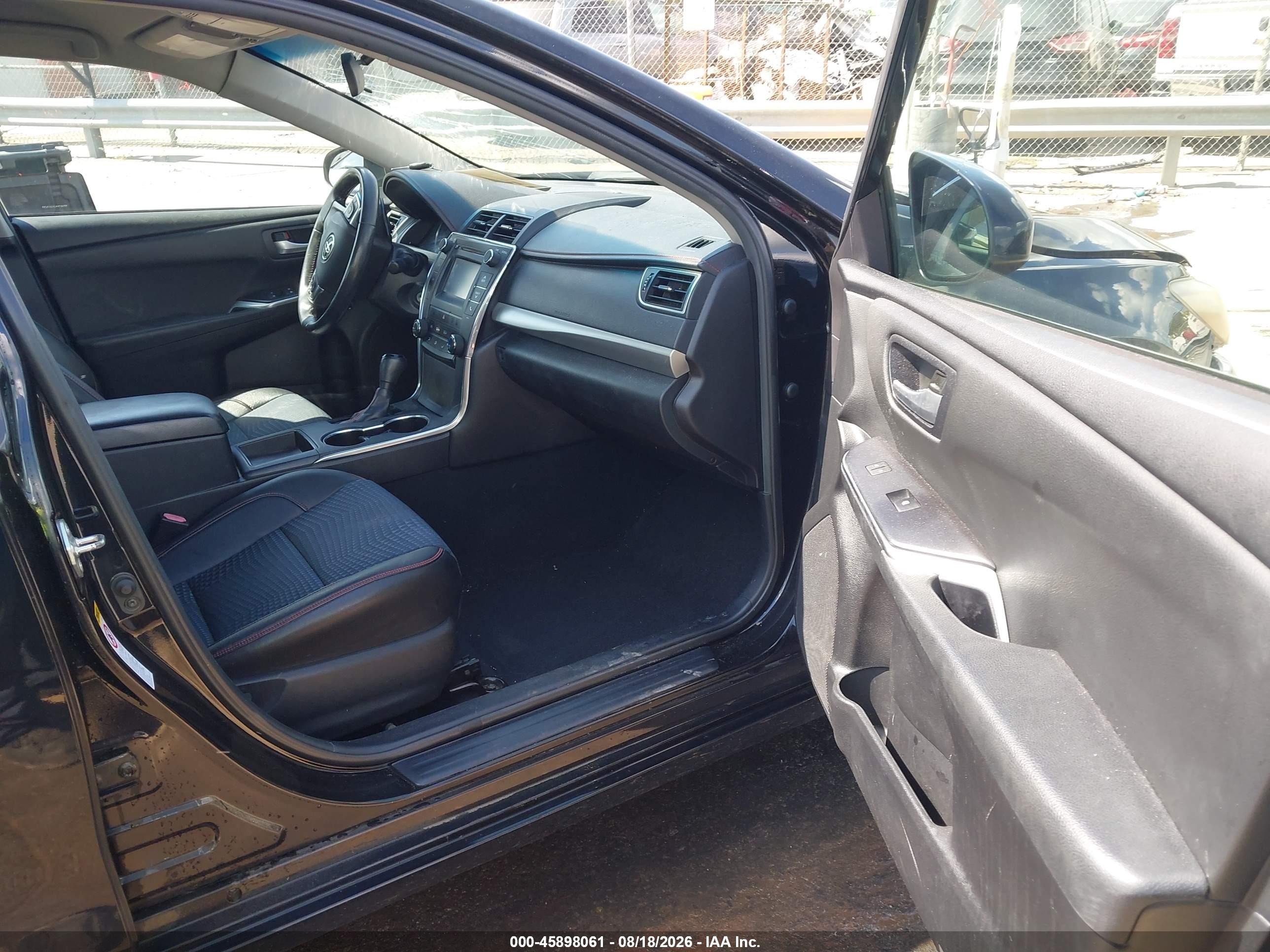 2015 Toyota Camry Se Black vin: 4T1BF1FK2FU475264