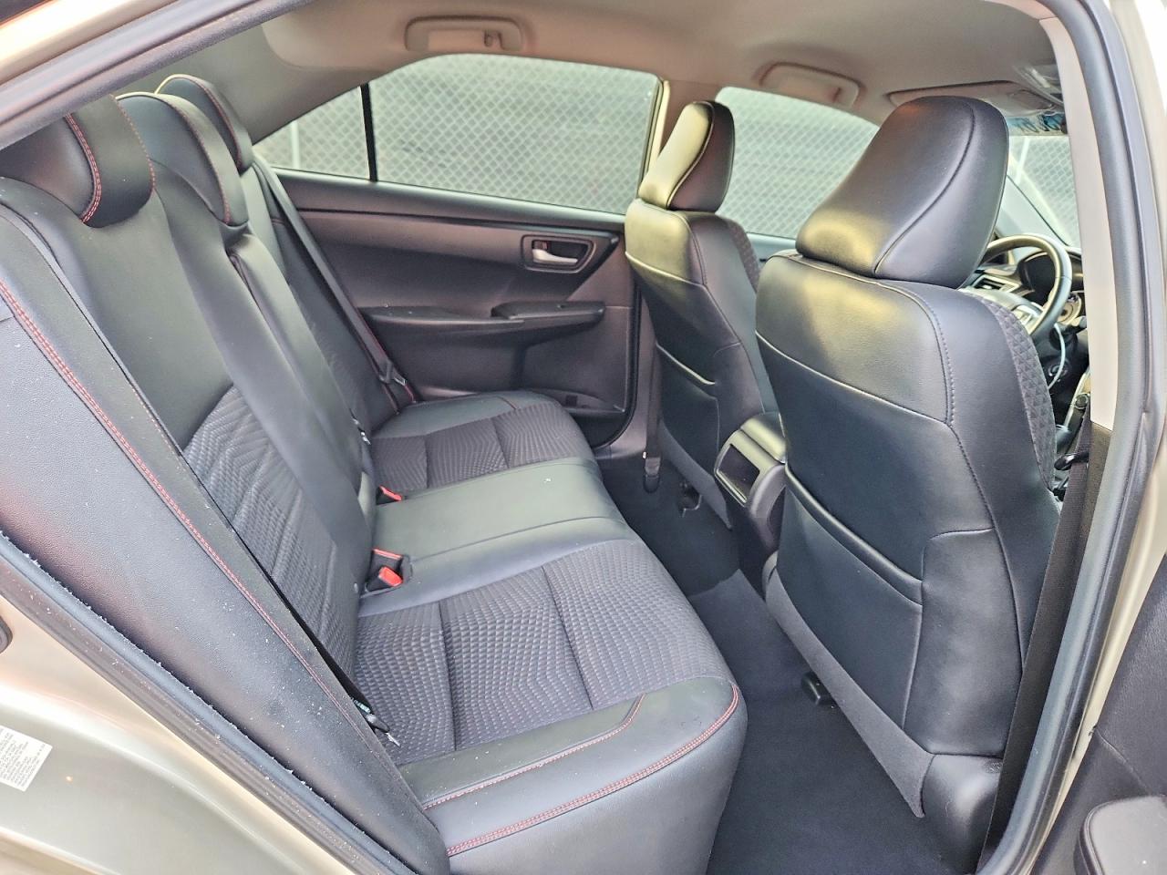 2015 Toyota Camry Se Gold vin: 4T1BF1FK2FU497488