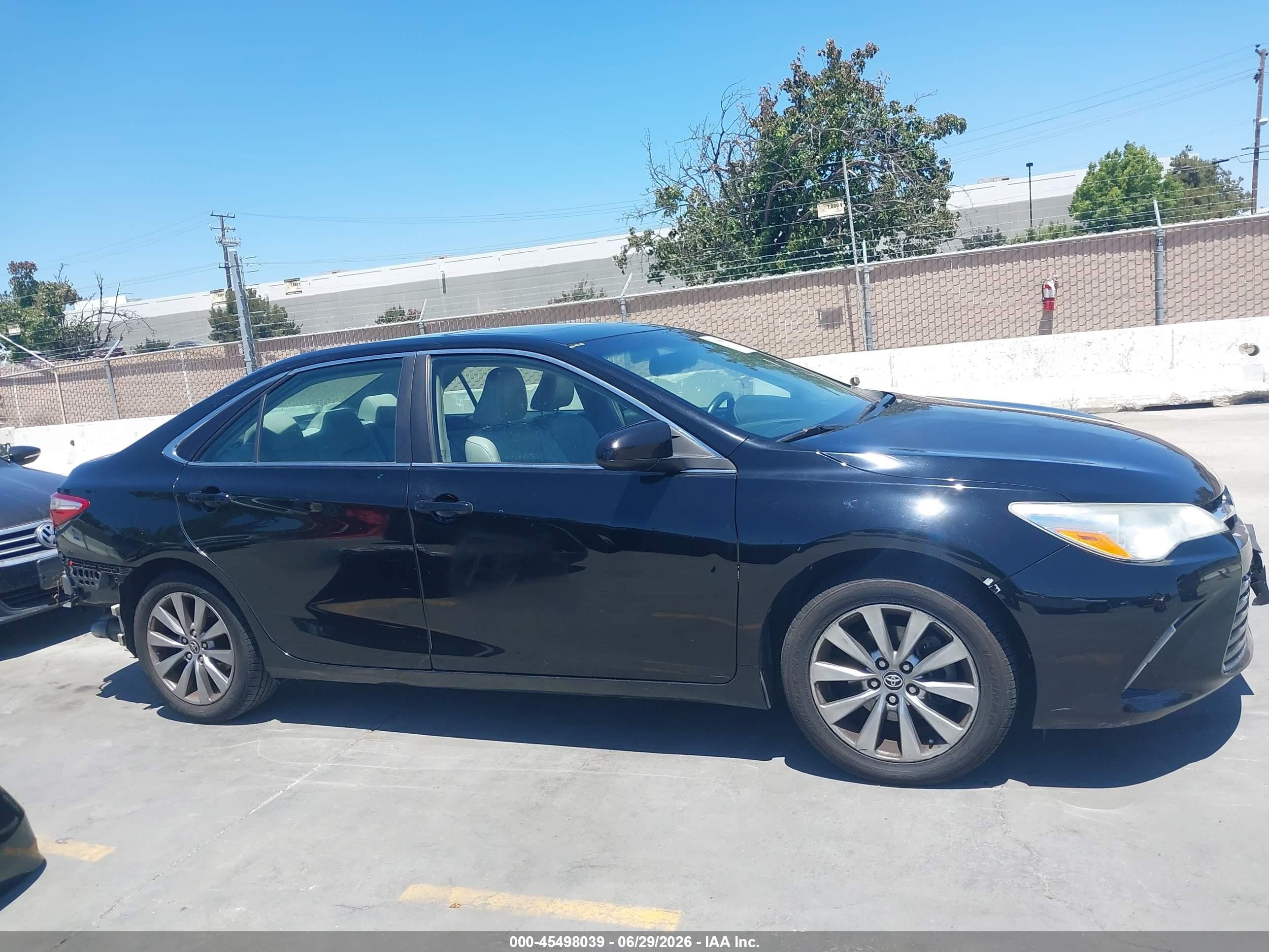 2015 Toyota Camry Xle Black vin: 4T1BF1FK2FU875258