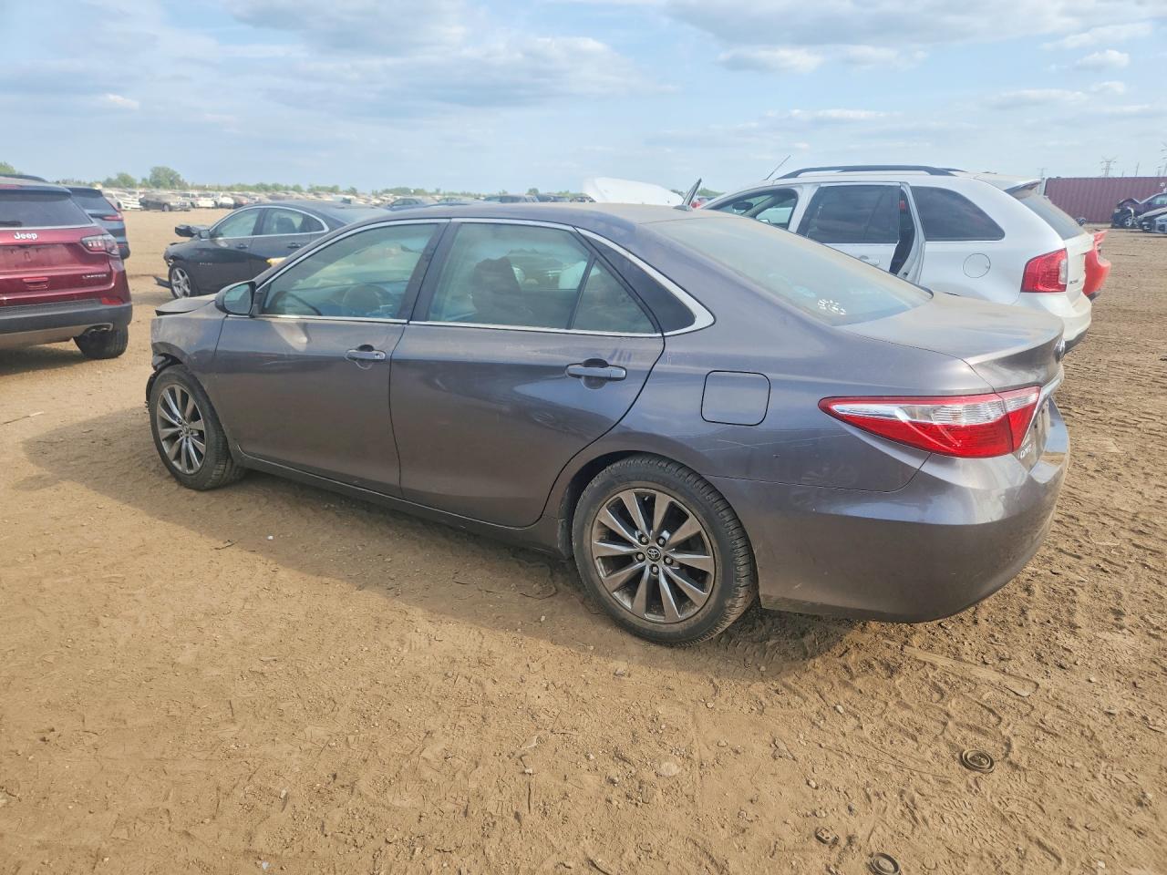 2015 Toyota Camry Xle Gray vin: 4T1BF1FK2FU878399