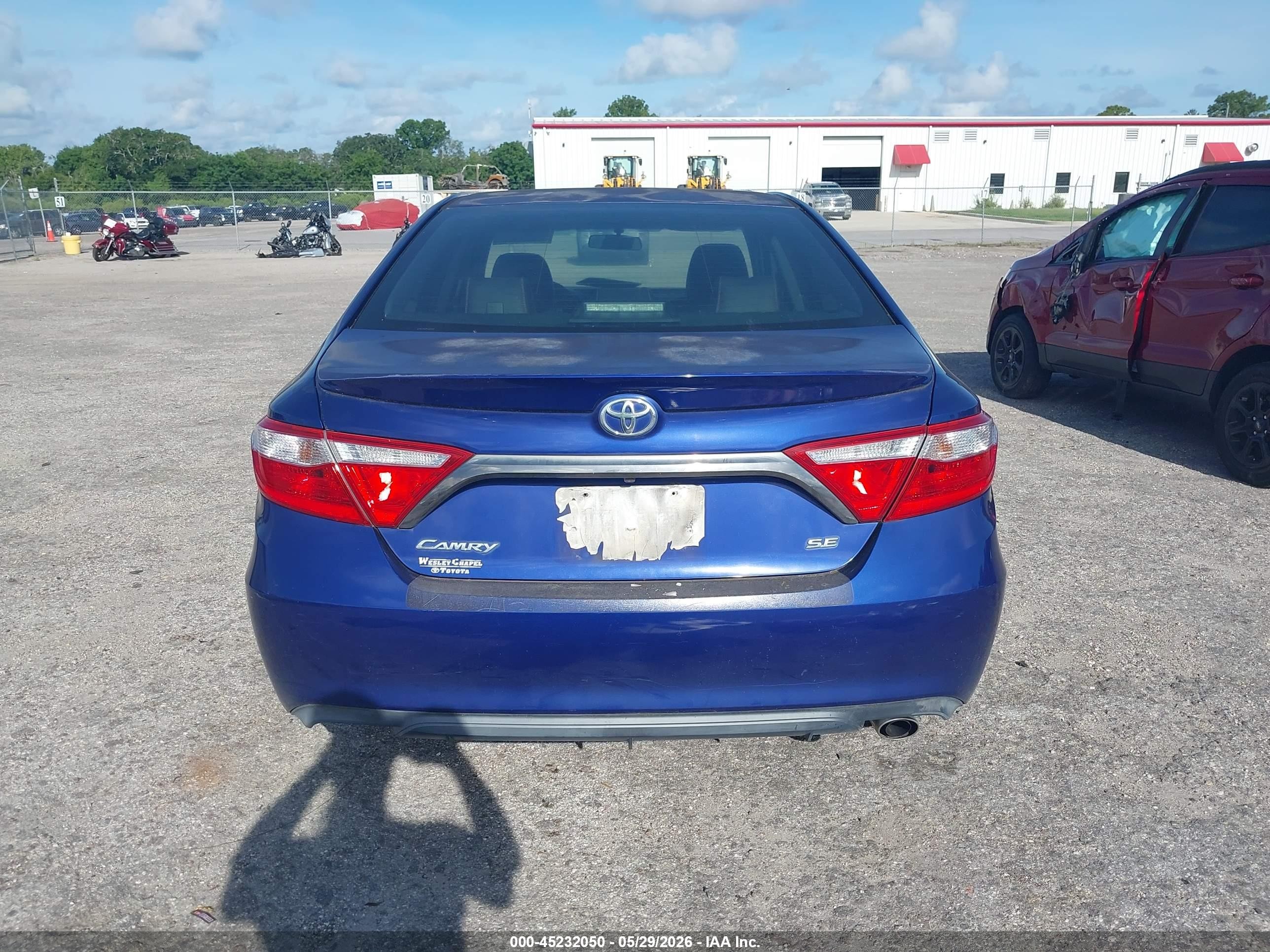2015 Toyota Camry Se Blue vin: 4T1BF1FK2FU881089