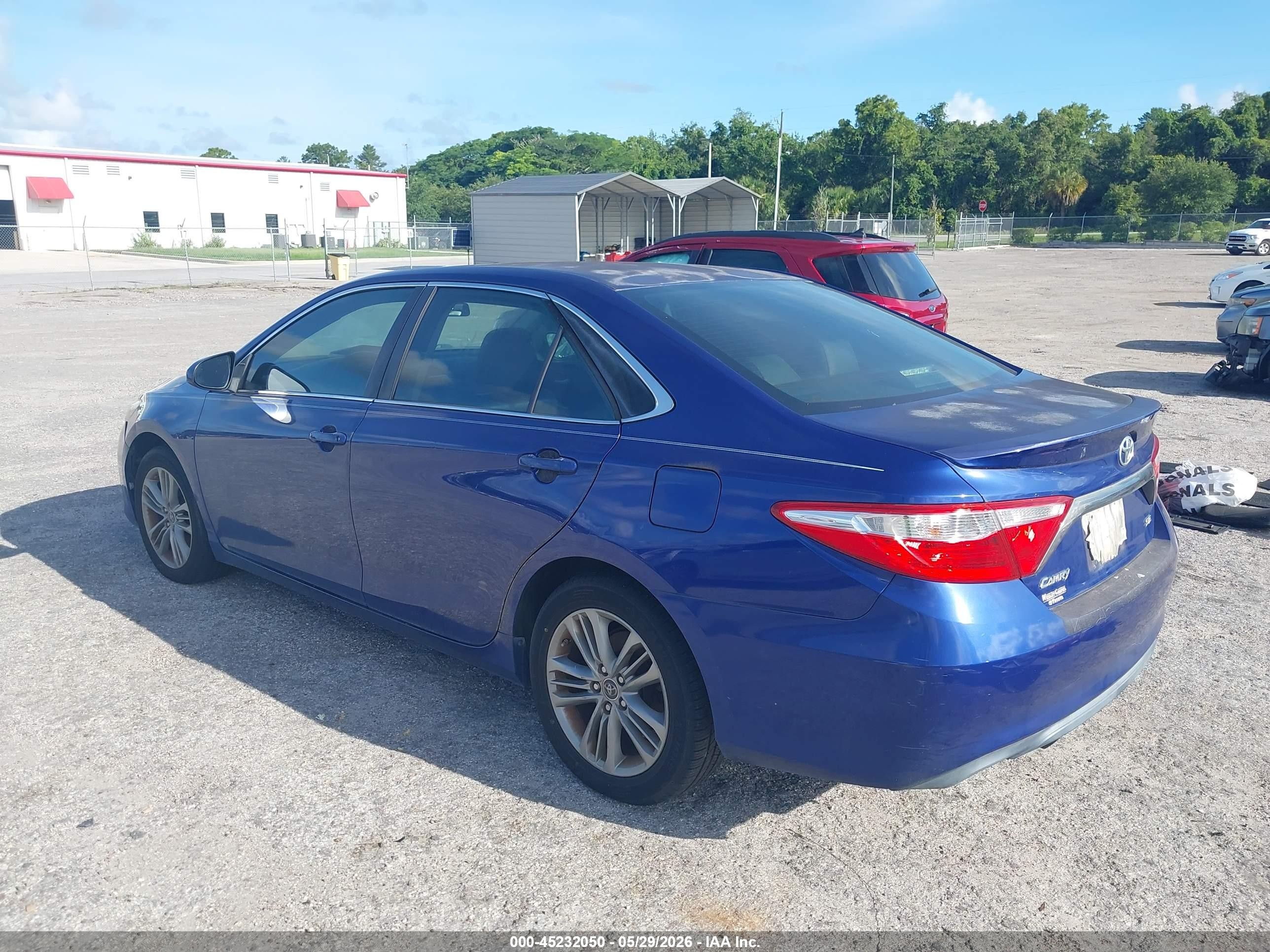 2015 Toyota Camry Se Blue vin: 4T1BF1FK2FU881089