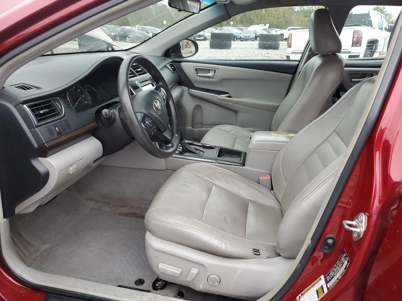 2015 Toyota Camry Le Maroon vin: 4T1BF1FK2FU889306