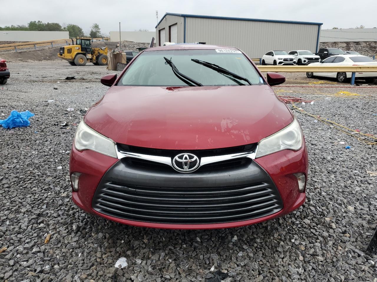 2015 Toyota Camry Le Maroon vin: 4T1BF1FK2FU889306