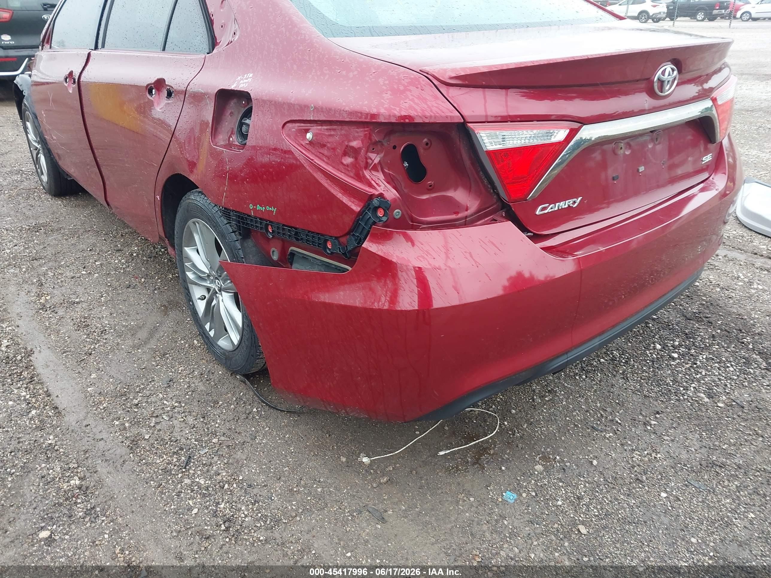 2015 Toyota Camry Se Red vin: 4T1BF1FK2FU892366