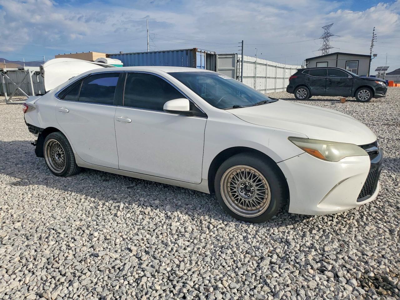 2015 Toyota Camry Se White vin: 4T1BF1FK2FU897549
