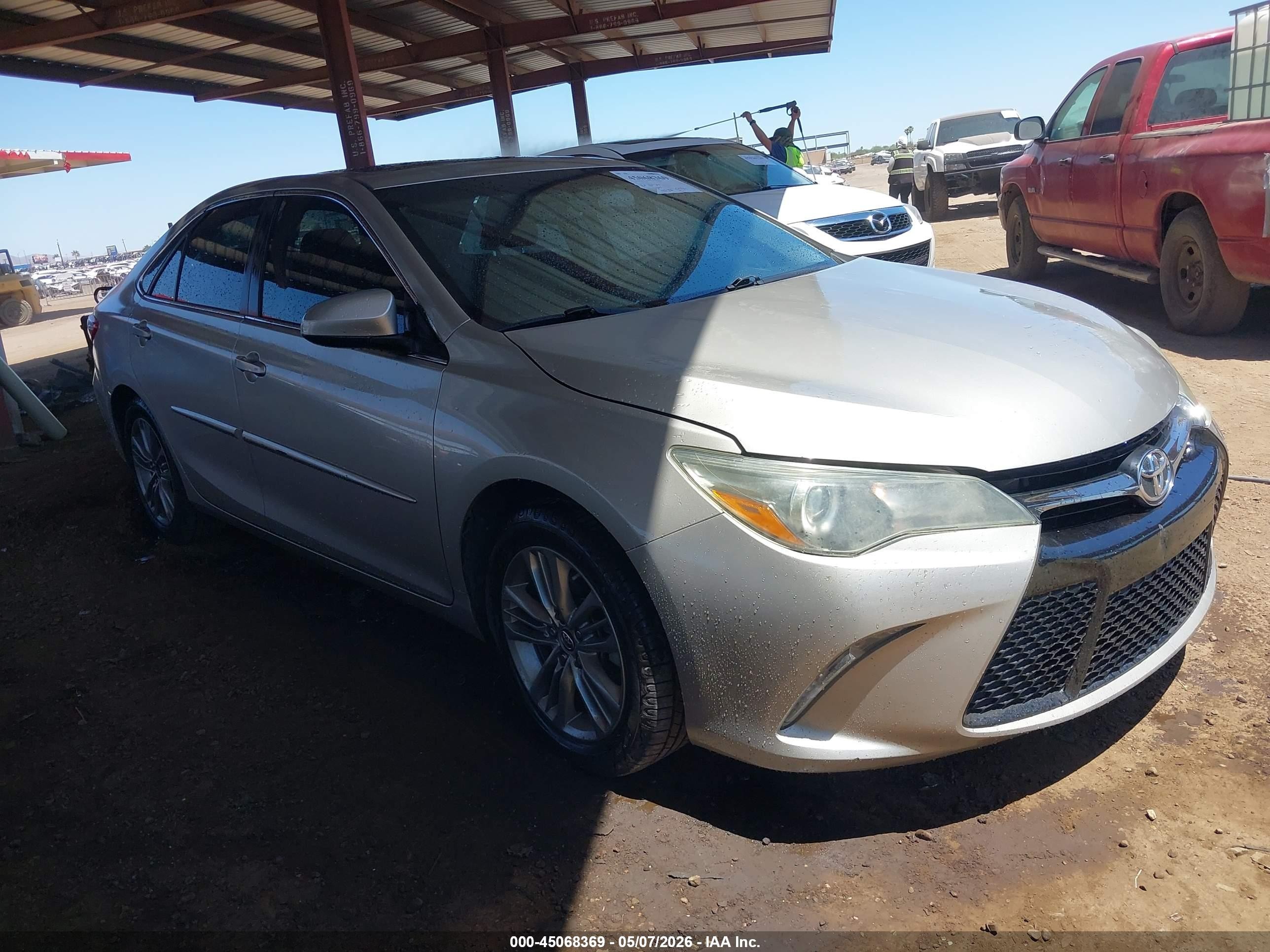 2015 Toyota Camry Se Tan vin: 4T1BF1FK2FU901518