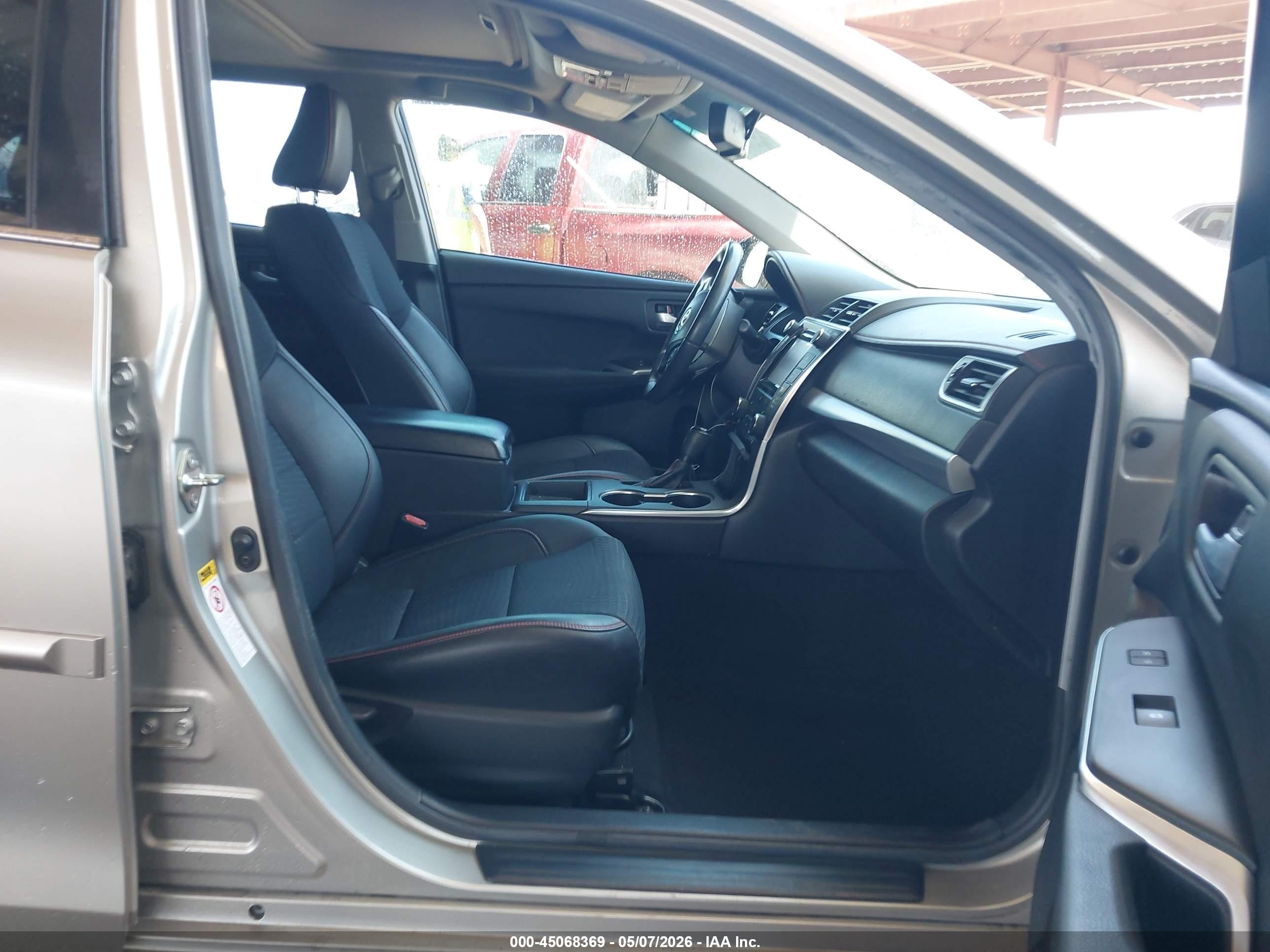 2015 Toyota Camry Se Tan vin: 4T1BF1FK2FU901518