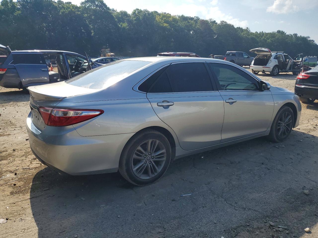 2015 Toyota Camry Se Серебряный vin: 4T1BF1FK2FU905228