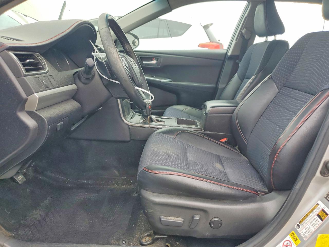 2015 Toyota Camry Se Silver vin: 4T1BF1FK2FU907027
