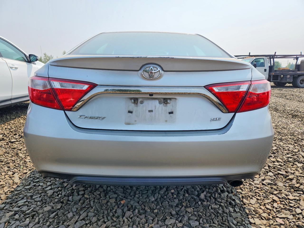 2015 Toyota Camry Se Silver vin: 4T1BF1FK2FU907027