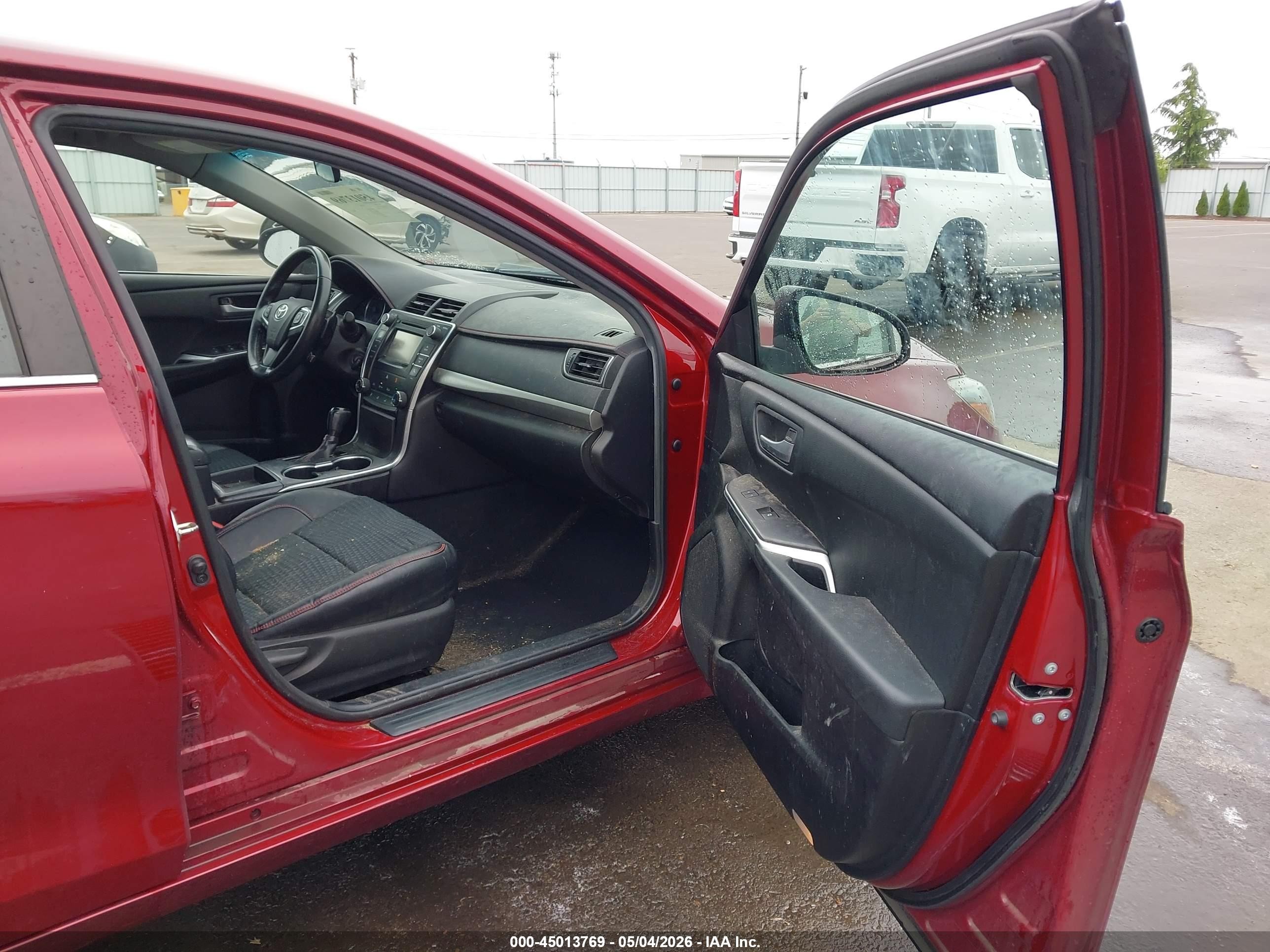 2015 Toyota Camry Se Red vin: 4T1BF1FK2FU919369