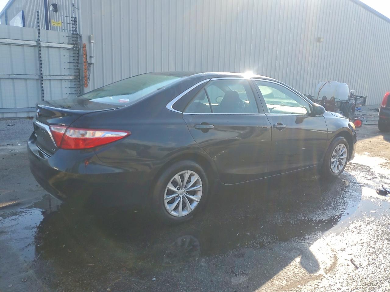 2015 Toyota Camry Le Blue vin: 4T1BF1FK2FU925897