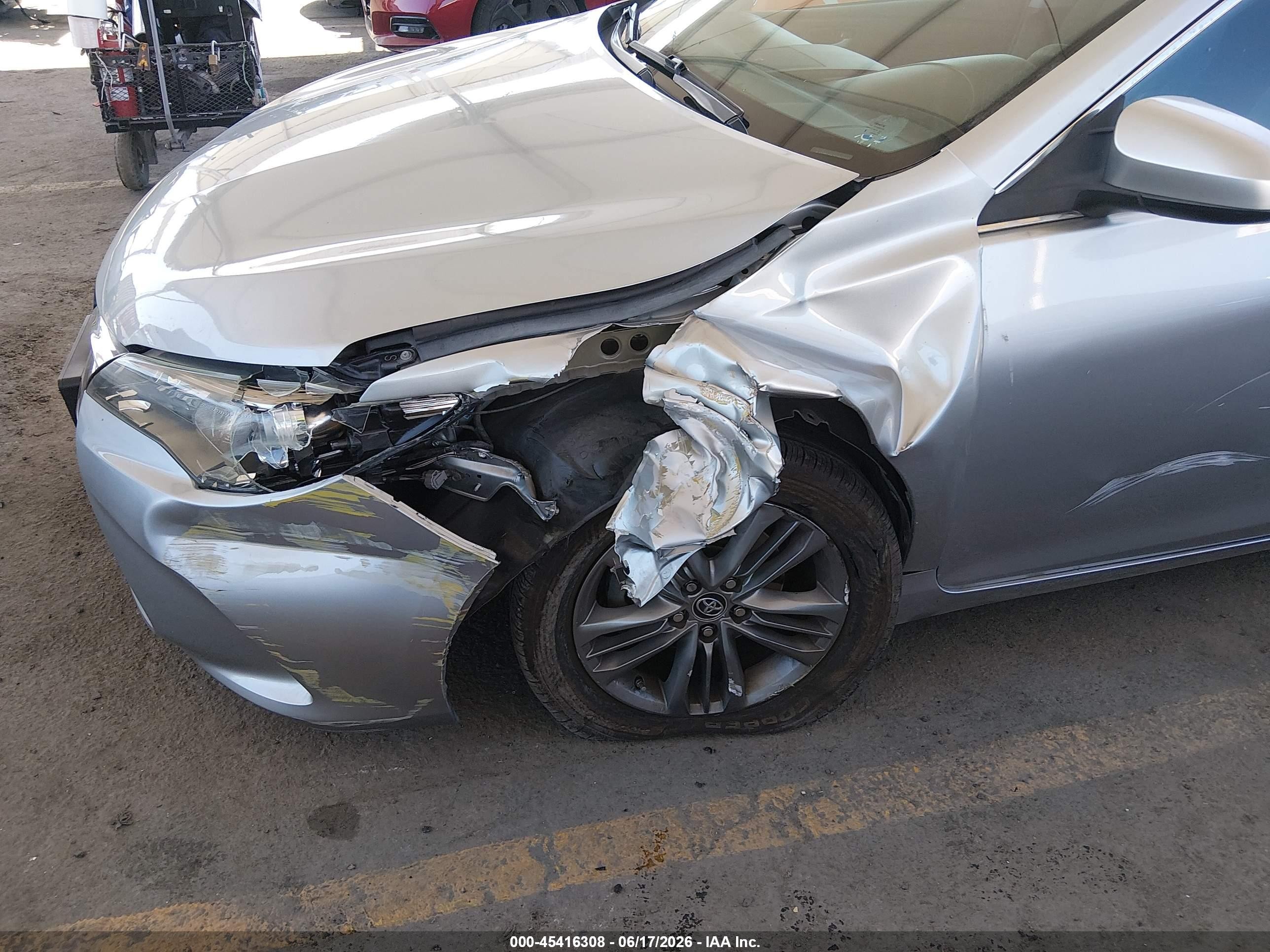 2015 Toyota Camry Se Silver vin: 4T1BF1FK2FU942103