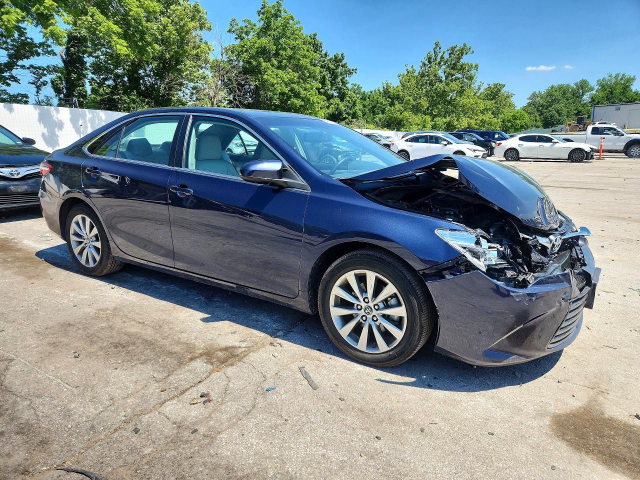 2015 Toyota Camry Xle Синий vin: 4T1BF1FK2FU944529