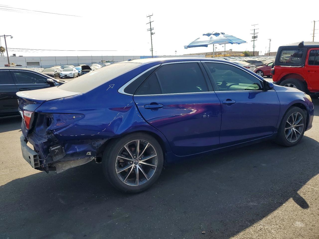 2015 Toyota Camry Xse Blue vin: 4T1BF1FK2FU948502