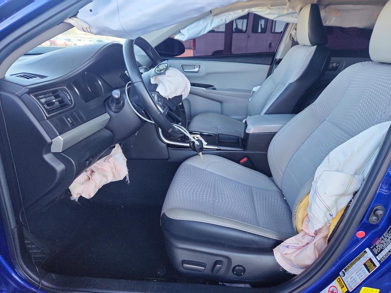 2015 Toyota Camry Se Blue vin: 4T1BF1FK2FU950556